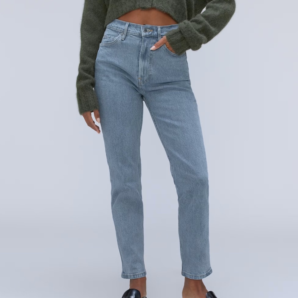 Everlane The Original Cheeky Jean in Stone-Wash Sky